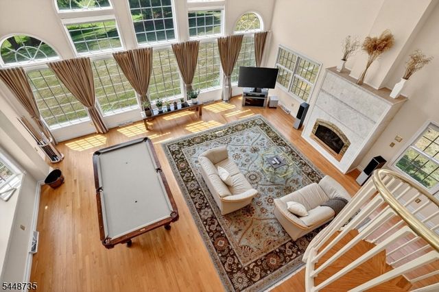 905 Kip Ln, Branchburg Twp., NJ 08853