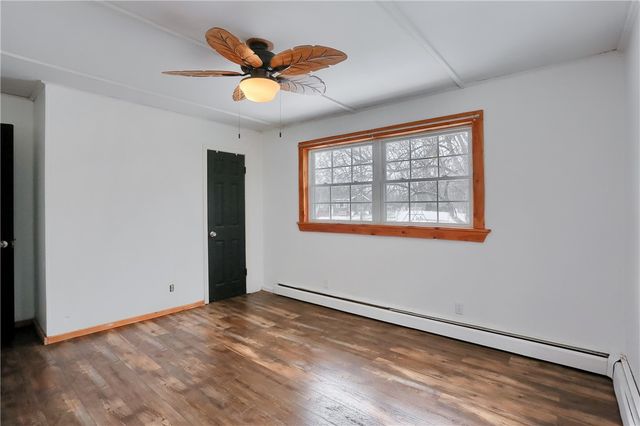 16 Birch Dr, Hempfield Twp, PA 16125