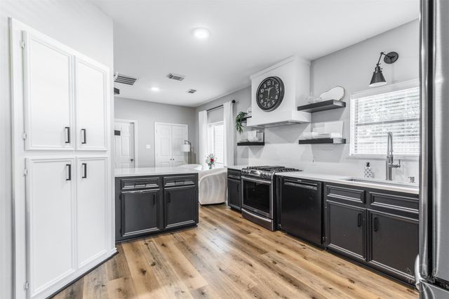 1302 Mustang Trail, Houston, TX 77339