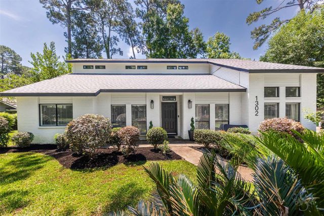 1302 Mustang Trail, Houston, TX 77339