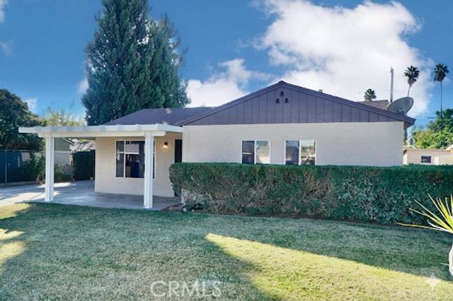 8654 Greenpoint Avenue, Riverside, CA 92503