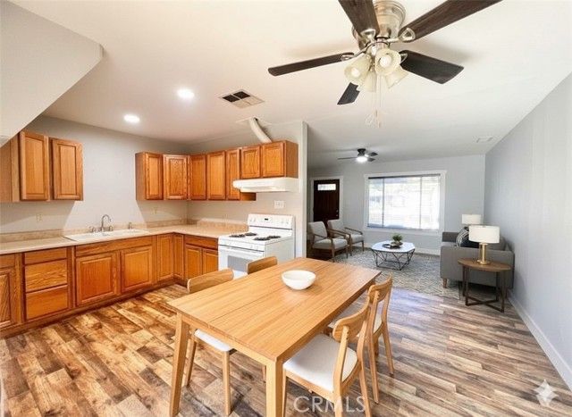 8654 Greenpoint Avenue, Riverside, CA 92503