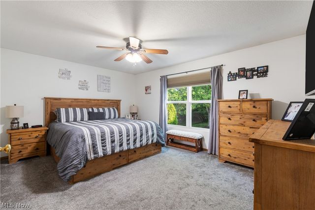 1885 Faye Road, Akron, OH 44306