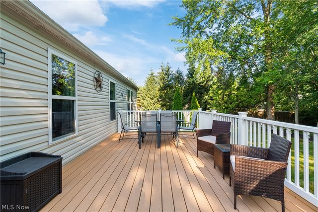 1885 Faye Road, Akron, OH 44306