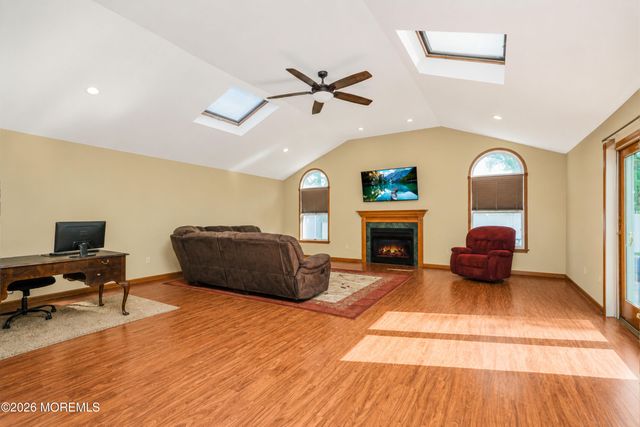 1117 Verdant Road, Toms River, NJ 08753