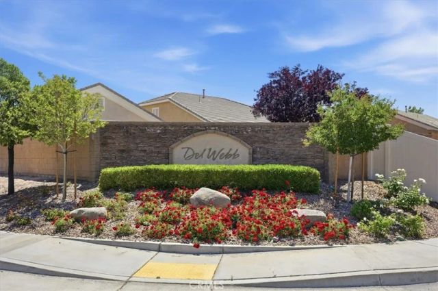 19423 Crystal Springs Lane, Apple Valley, CA 92308
