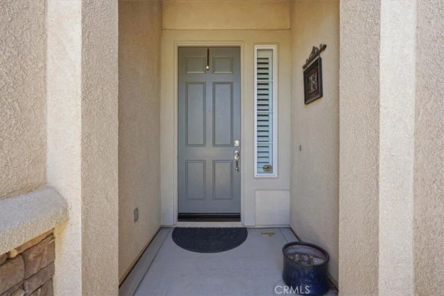 19423 Crystal Springs Lane, Apple Valley, CA 92308