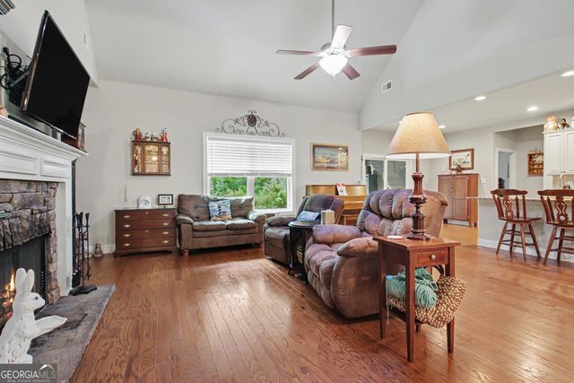 134 Old Bailey Farms Drive, Senoia, GA 30276