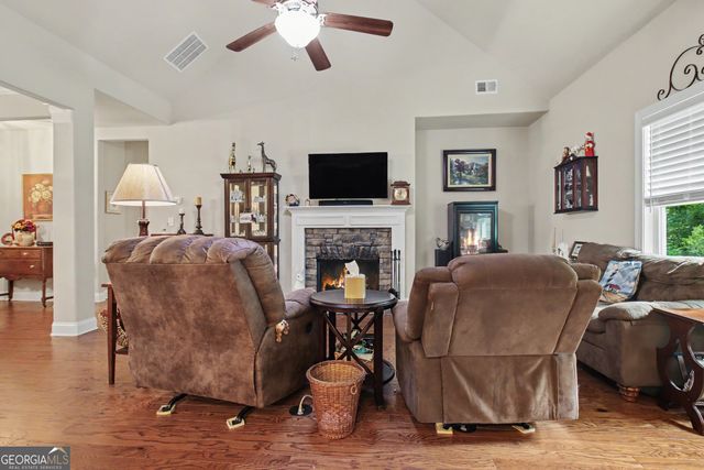 134 Old Bailey Farms Drive, Senoia, GA 30276