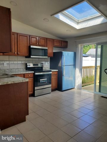 1209 LEIPER ST, Crum Lynne, PA 19022