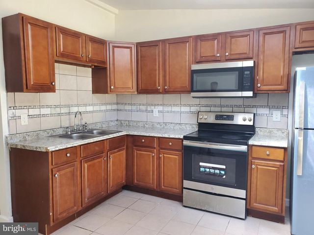 1209 LEIPER ST, Crum Lynne, PA 19022