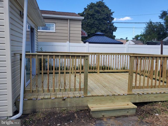 1209 LEIPER ST, Crum Lynne, PA 19022
