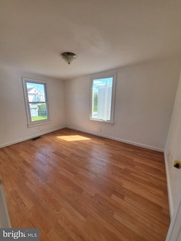 1209 LEIPER ST, Crum Lynne, PA 19022