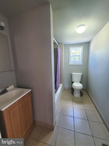 1209 LEIPER ST, Crum Lynne, PA 19022