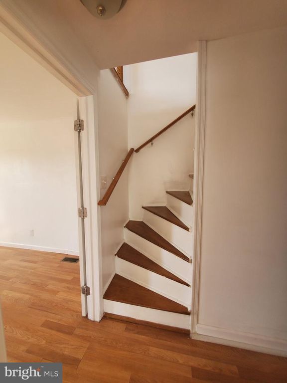 1209 LEIPER ST, CRUM LYNNE, PA 19022 — photo 2
