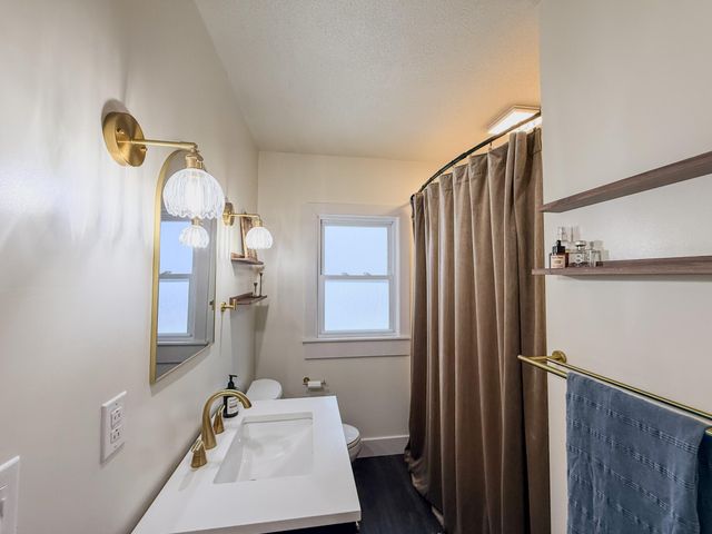 2964 Foster Avenue NE, Grand Rapids, MI 49505