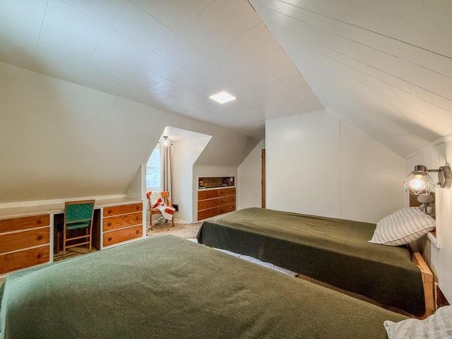 2964 Foster Avenue NE, Grand Rapids, MI 49505