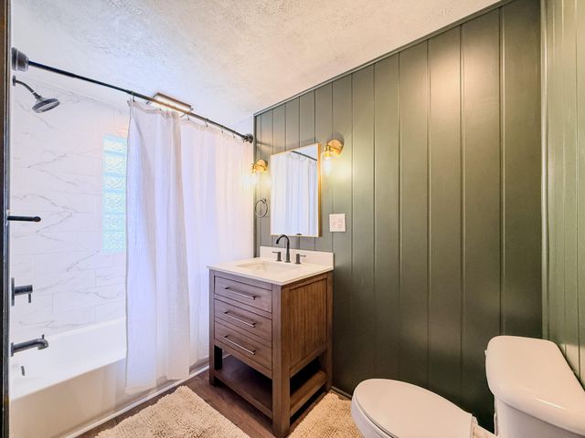 2964 Foster Avenue NE, Grand Rapids, MI 49505