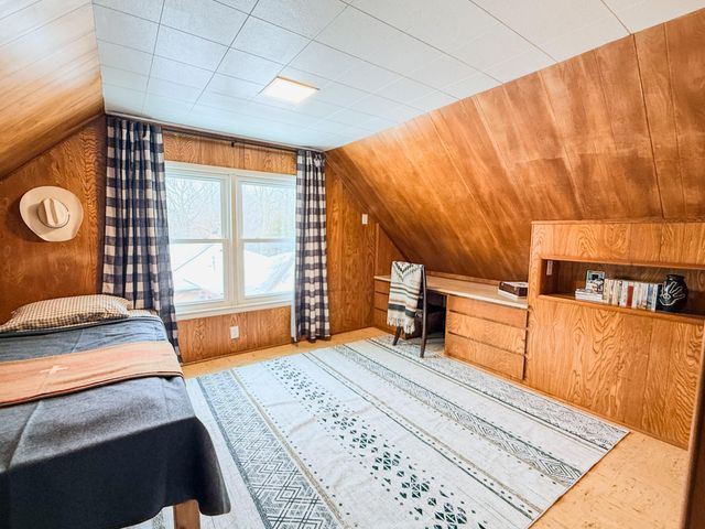 2964 Foster Avenue NE, Grand Rapids, MI 49505