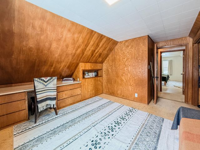 2964 Foster Avenue NE, Grand Rapids, MI 49505