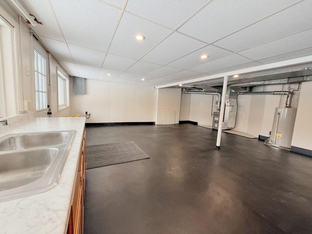 2964 Foster Avenue NE, Grand Rapids, MI 49505