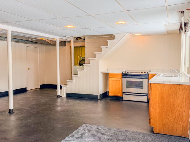 2964 Foster Avenue NE, Grand Rapids, MI 49505