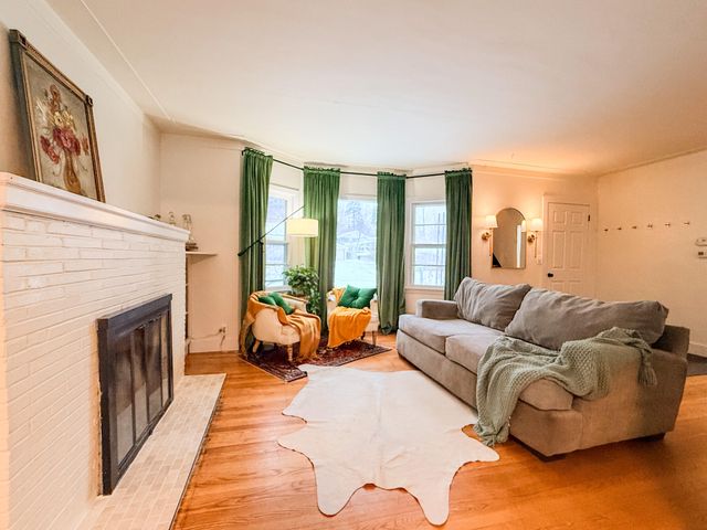 2964 Foster Avenue NE, Grand Rapids, MI 49505