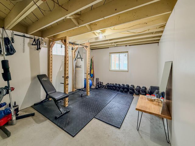 2964 Foster Avenue NE, Grand Rapids, MI 49505