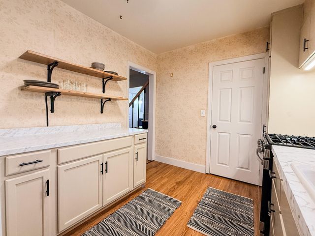 2964 Foster Avenue NE, Grand Rapids, MI 49505