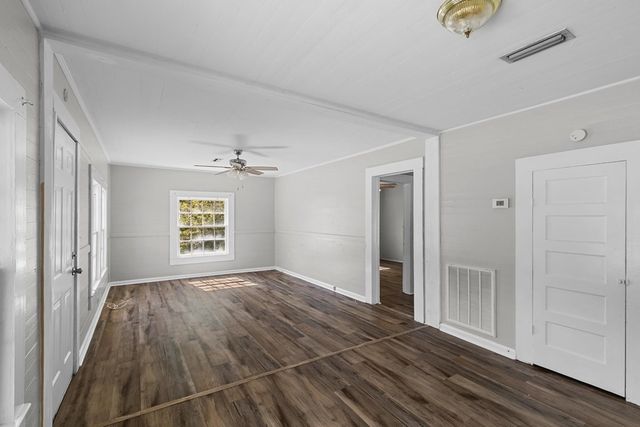 418 S Main Street, Headland, AL 36345