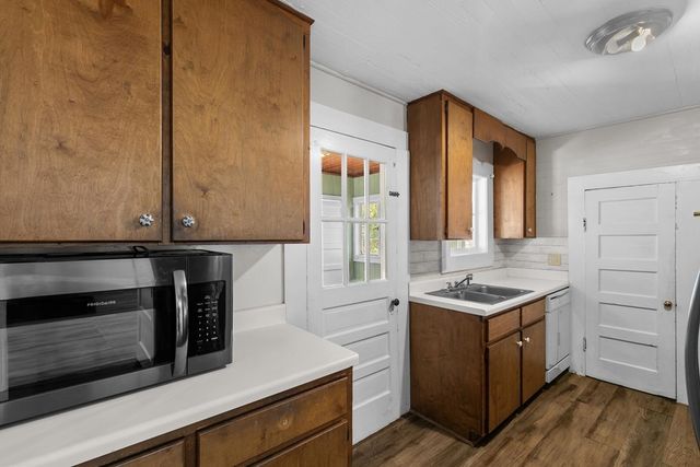 418 S Main Street, Headland, AL 36345