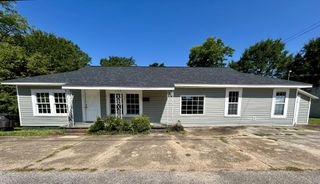 418 S Main Street, Headland, AL 36345