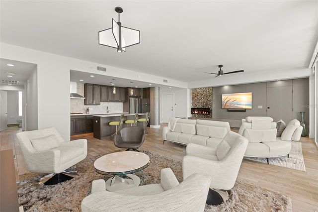 176 4TH AVENUE NE 1102, St Petersburg, FL 33701