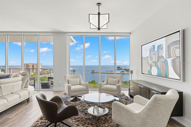 176 4TH AVENUE NE 1102, St Petersburg, FL 33701
