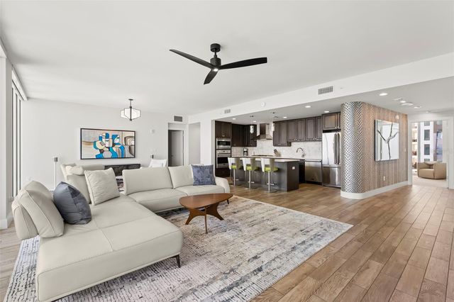 176 4TH AVENUE NE 1102, St Petersburg, FL 33701