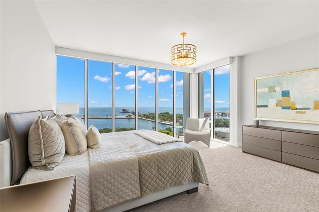 176 4TH AVENUE NE 1102, St Petersburg, FL 33701