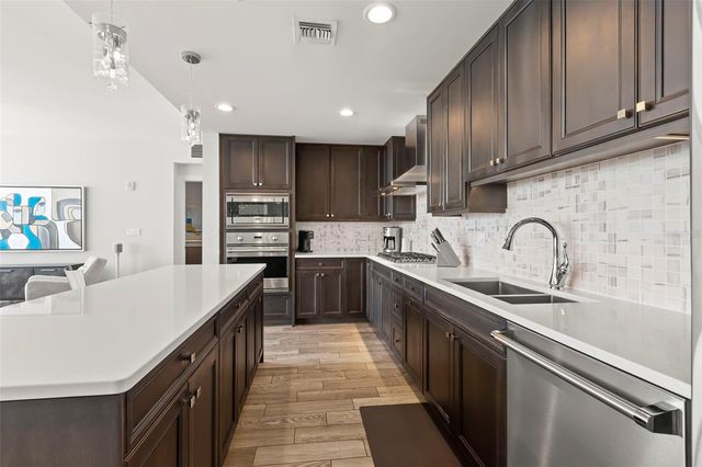 176 4TH AVENUE NE 1102, St Petersburg, FL 33701