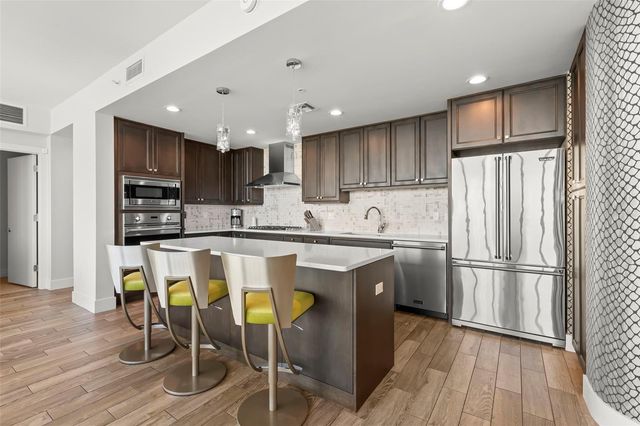 176 4TH AVENUE NE 1102, St Petersburg, FL 33701