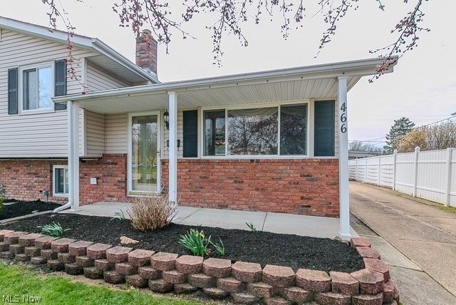 466 Waterbury Road, Eastlake, OH 44095