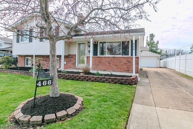 466 Waterbury Road, Eastlake, OH 44095