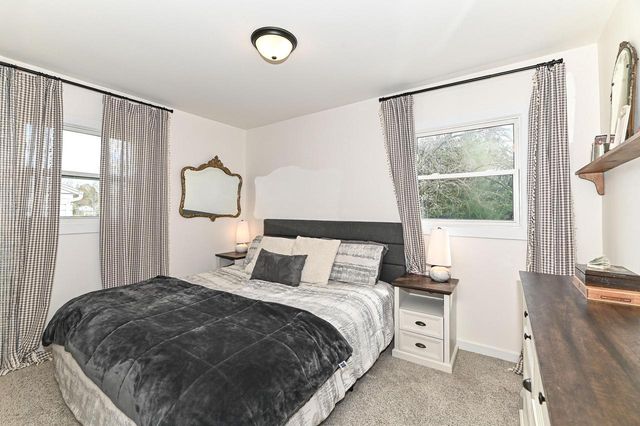 1624 Woodside DRIVE, New Berlin, WI 53151
