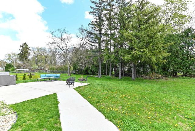 1624 Woodside DRIVE, New Berlin, WI 53151