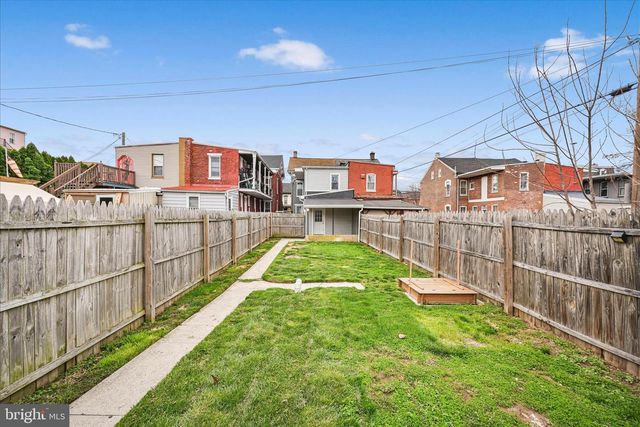 227 N 3RD ST, Columbia, PA 17512