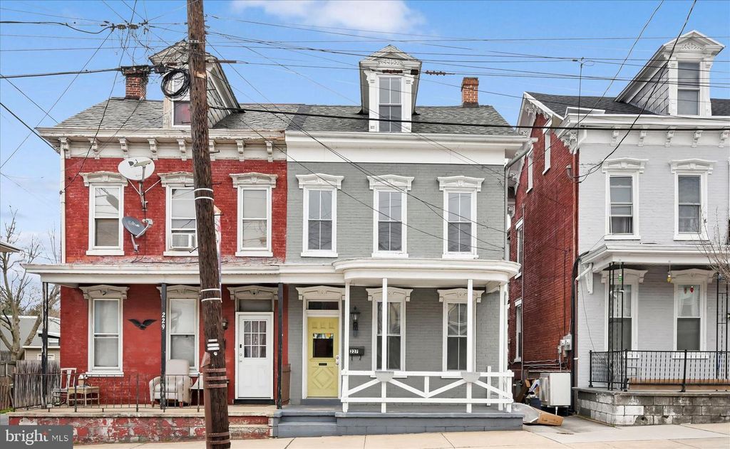 227 N 3RD ST, Columbia, PA 17512
