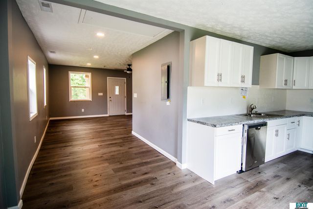 1113 6th Street, Aurora, NE 68818