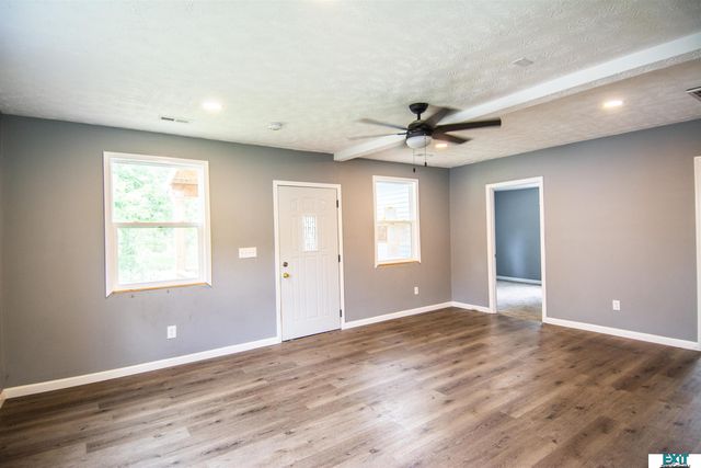 1113 6th Street, Aurora, NE 68818