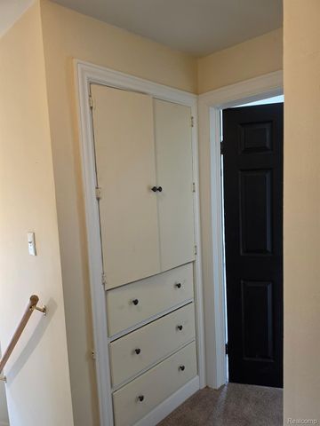 18284 Hartwell Street, Detroit, MI 48235