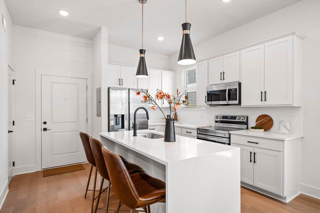 1776 S Watkins Street 503, Chattanooga, TN 37404
