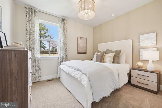 11789 WALES DR, Fredericksburg, VA 22407