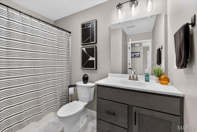 70 Marker Drive A, Highland, IL 62249